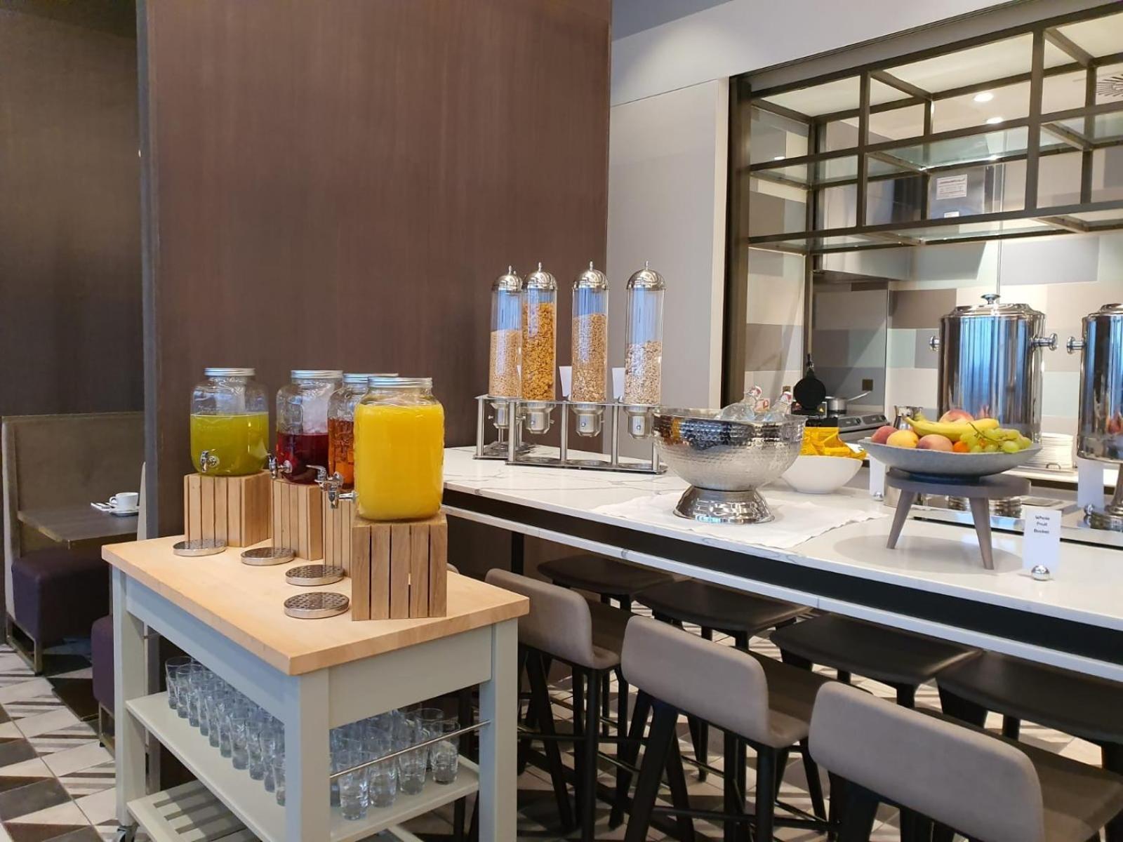 Hilton Teca Отель