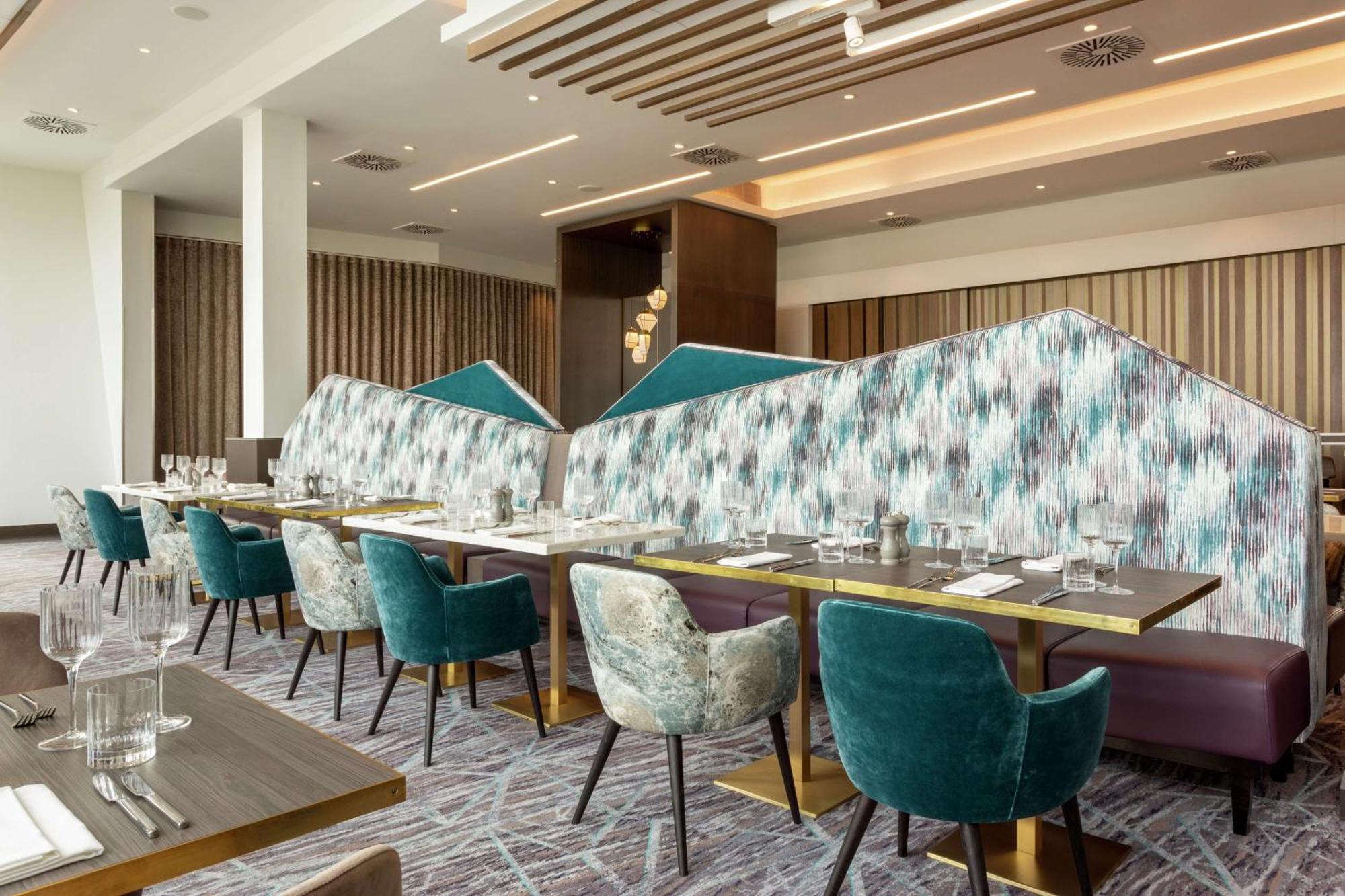 Hilton Teca Отель